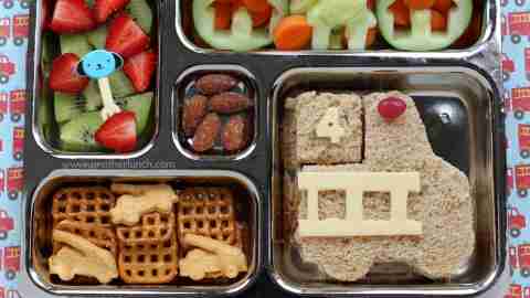 Fill your ADHD child's lunchbox with healthy food he actually likes and will eat